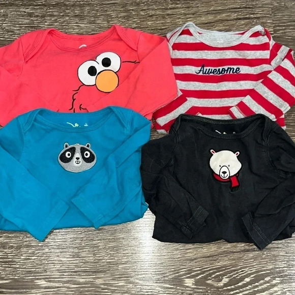 9 Month long-sleeve onesies - Picture 1 of 5